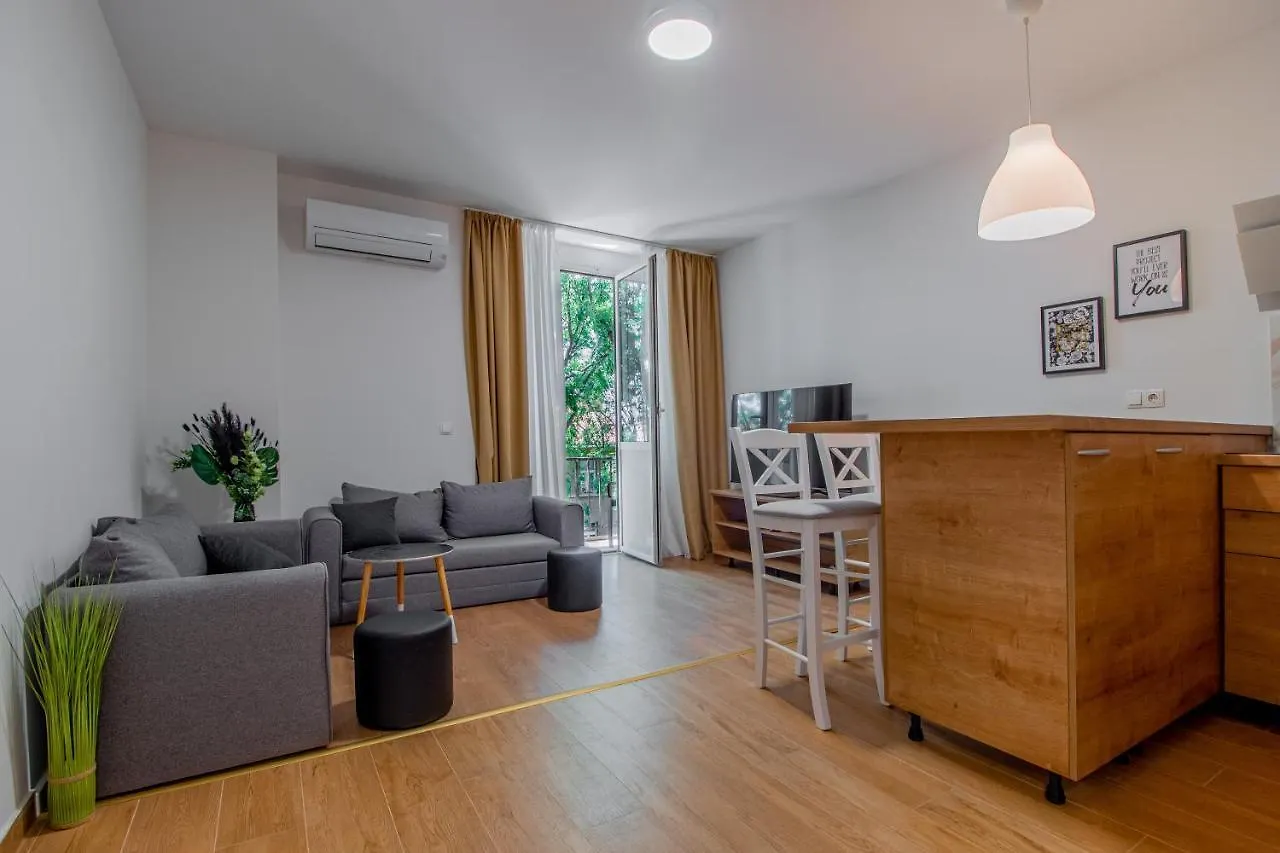 Apartments Euphoria East Rijeka 0*,  Croatia
